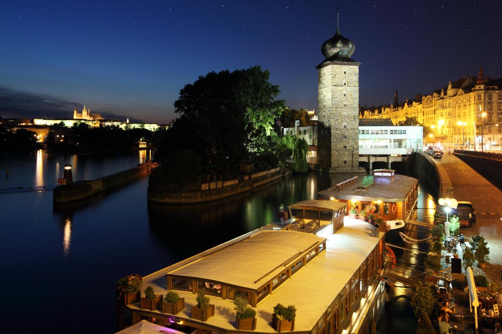 Boat Hotel Matylda Prague Exterior photo